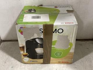 Lot 1058  
            Chesterfield SR44 - Parcel Delivery Only 

                
TASSIMO JOY COFFEE MACHINE IN BLACK (LOCATION: I2)