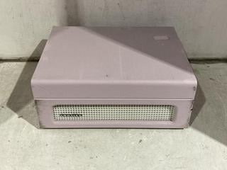 Lot 1070  
            Chesterfield SR44 - Parcel Delivery Only 

                
CROSLEY VOYAGER PORTABLE TURNTABLE IN BLUSH PINK ORIGINAL RRP Â£100 (LOCATION: I2)
