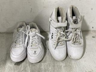 Lot 1078  
            Chesterfield SR44 - Parcel Delivery Only 

                
2 X ASSORTED SHOES TO INCLUDE FILA CHUNKY PLATFORM TRAINERS IN WHITE SIZE 5.5 (LO...