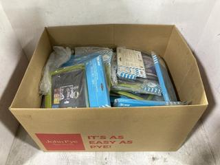 Lot 1081  
            Chesterfield SR44 - Parcel Delivery Only 

                
BOX OF ASSORTED E CASES TO INCLUDE E CASE E SERIES CASE 15 (LOCATION: J7)