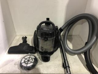 Lot 1159  
            Chesterfield SR44 - Parcel Delivery Only 

                
BOSCH- WIRED HOOVER- MODEL NO- VXBSGS05- IN BLACK- ORIGINAL RRP- £149 (LOCATION: I5)