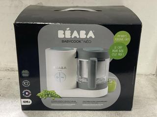 Lot 1172  
            Chesterfield SR44 - Parcel Delivery Only 

                
BEABA BABYCOOK NEO IN WHITE/GREEN - ORIGINAL RRP £179 (LOCATION: I6)