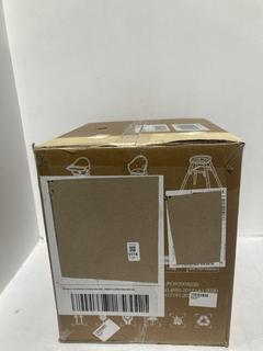 Lot 1174  
            Chesterfield SR44 - Parcel Delivery Only 

                
CLAIR DE LUNE BABY HIGH CHAIR IN GREY (LOCATION: I6)