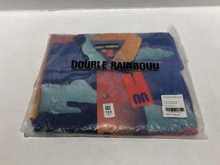 Lot 123  
            Chesterfield SR44 - Parcel Delivery Only 

                
DOUBLE RAINBOUU WET DREAM SS PRINTED SHIRT SIZE S - ORIGINAL RRP £300 (LOCATION: L6)