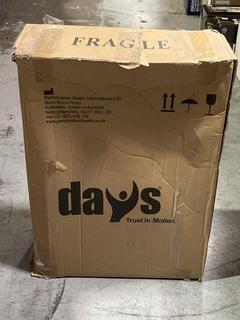 Lot 1253  
            Chesterfield SR44 - Parcel Delivery Only 

                
DAYS 100 SERIES LIGHTWEIGHT ROLLATOR - ORIGINAL RRP £109 (LOCATION: I8)