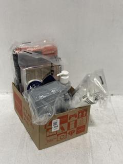 Lot 1298  
            Chesterfield SR44 - Parcel Delivery Only 

                
BOX OF ASSORTED BEAUTY ITEMS TO INCLUDE ESTEE LAUDER DOUBLE WEAR STAY IN PLACE MA...