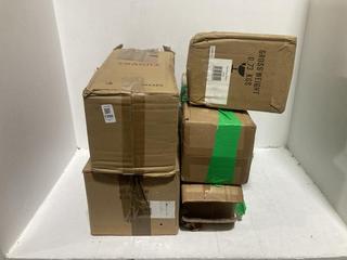 Lot 1300  
            Chesterfield SR44 - Parcel Delivery Only 

                
5 X ASSORTED ITEMS TO INCLUDE ANTIQUE TABLE LAMP (LOCATION: H2)