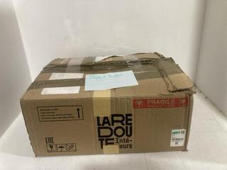 Lot 1305  
            Chesterfield SR44 - Parcel Delivery Only 

                
SIGNATURES KINOKO COLORED GLASS TABLE LAMP ORIGINAL RRP- £149.99 (LOCATION: H2) (...