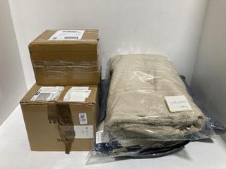 Lot 1336  
            Chesterfield SR44 - Parcel Delivery Only 

                
3 X ASSORTED ITEMS TO INCLUDE SOFA CUSHION IN WHITE/BLUE (LOCATION: H4)