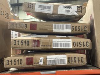 Lot 1378  
            Chesterfield SR44 - Parcel Delivery Only 

                
4XASSORTED ITEMS TO INCLUDE 2X BELIANI THROW CUSHION AALITA COTTON 40 X 60 CM RED...