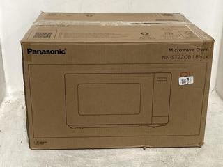 Lot 1394  
            Chesterfield SR44 - Parcel Delivery Only 

                
PANASONIC MICROWAVE OVEN - MODEL NO NN-ST22QB- COLOUR- BLACK ORIGINAL RRP £129 (L...
