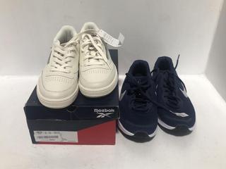 Lot 1463  
            Chesterfield SR44 - Parcel Delivery Only 

                
REEBOK CLUB C TRAINERS IN WHITE UK SIZE 8 TO INCLUDE NIKE BREATHABLE MESH TRAINER...