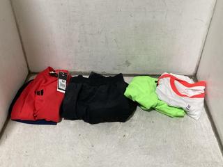 Lot 1480  
            Chesterfield SR44 - Parcel Delivery Only 

                
6 X ASSORTED ADULTS BRANDED CLOTHING TO INCLUDE ADIDAS T SHIRT IN RED UK SIZE EXT...