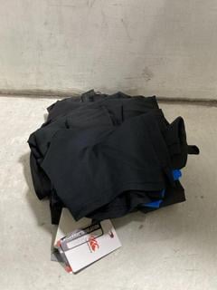 Lot 1487  
            Chesterfield SR44 - Parcel Delivery Only 

                
QTY OF ASSORTED KIDS UNDER ARMOUR CLOTHING TO INCLUDE UNDER AMOUR YSM SHORTS IN B...