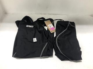 Lot 1500  
            Chesterfield SR44 - Parcel Delivery Only 

                
ARENA ST NEXT POWERSKIN SHORTS SWIMSUIT IN BLACK - SIZE: 28 ARENA ST POWERSKIN JA...