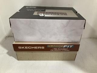 Lot 1537  
            Chesterfield SR44 - Parcel Delivery Only 

                
SKECHERS CLASSIC FIT SHOES IN BROWN UK SIZE 6.5 TO INCLUDE SKECHERS MEMORY FOAM C...