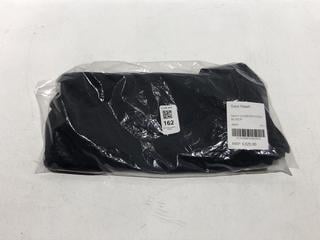 Lot 162  
            Chesterfield SR44 - Parcel Delivery Only 

                
SAUL NASH NAVY COVERSTITCH BOXER SIZE S - ORIGINAL RRP £325 (LOCATION: L6)