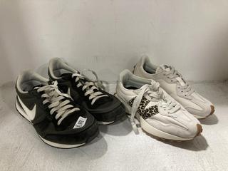 Lot 1643  
            Chesterfield SR44 - Parcel Delivery Only 

                
NIKE TRAINERS IN BLACK UK SIZE 10 TO INCLUDE NEW BALANCE WHITE/CHEETAH PRINT TRAI...
