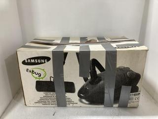 Lot 1658  
            Chesterfield SR44 - Parcel Delivery Only 

                
SAMSUNG VC-7715VP IN SILVER (LOCATION: G5)