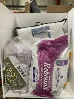 Lot 1667  
            Chesterfield SR44 - Parcel Delivery Only 

                
5 X ASSORTED ITEMS TO INCLUDE SLUMBERDOWN 15 TOG DOUBLE DUVET (LOCATION: G5)