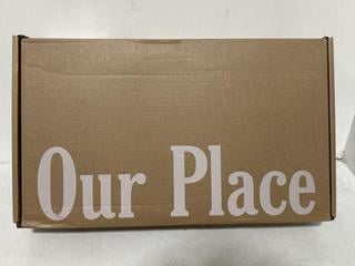 Lot 1676  
            Chesterfield SR44 - Parcel Delivery Only 

                
OUR PLACE ALWAYS PAN SET WITH 2.46L PAN AND LID ORIGINAL RRP £135 (LOCATION: G6)