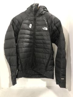 Lot 1707  
            Chesterfield SR44 - Parcel Delivery Only 

                
THE NORTH FACE LARGE BLACK COAT (LOCATION: G7)