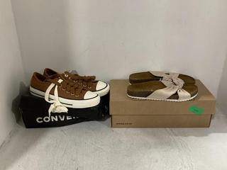 Lot 1722  
            Chesterfield SR44 - Parcel Delivery Only 

                
2 X ASSORTED FOOTWEAR TO INCLUDE CONVERSE BLACK UK SIZE 8 FOOTWEAR (LOCATION: G7)