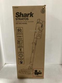 Lot 1733  
            Chesterfield SR44 - Parcel Delivery Only 

                
SHARK STRATOS CORDLESS STICK VACUUM CLEANER PET PRO MODEL ORIGINAL RRP-£280 (LOCA...