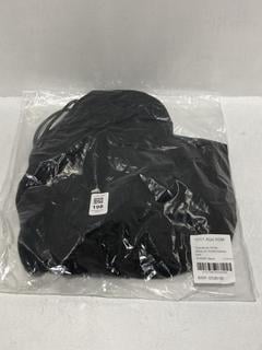 Lot 198  
            Chesterfield SR44 - Parcel Delivery Only 

                
1017 ALYX 9SM SIGNATURE STRAP MEDIUM ROLLERCOASTER BELT IN BLACK - ORIGINAL RRP £...