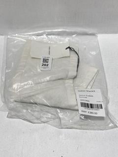 Lot 202  
            Chesterfield SR44 - Parcel Delivery Only 

                
ISABEL MARANT ZEONOR ENDLESS SUMMER TOP IN WHITE SIZE 34 - ORIGINAL RRP £380 (LOC...