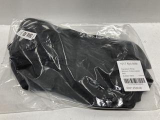 Lot 204  
            Chesterfield SR44 - Parcel Delivery Only 

                
1017 ALYX 9SM SIGNATURE STRAP MEDIUM ROLLERCOASTER BELT IN BLACK - ORIGINAL RRP £...