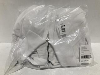 Lot 249  
            Chesterfield SR44 - Parcel Delivery Only 

                
RANDOM IDENTITIES OVERSIZED CUT POLO IN WHITE SIZE M - ORIGINAL RRP £205 (LOCATIO...