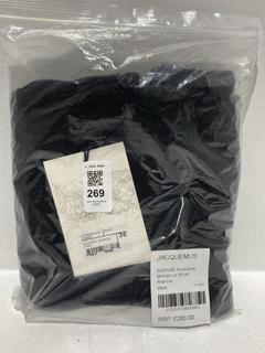 Lot 269  
            Chesterfield SR44 - Parcel Delivery Only 

                
JACQUEMUS SSENSE EXCLUSIVE MOHAIR LE SHORT ARANCIA IN BLACK SIZE 36 - ORIGINAL RR...
