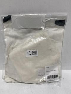 Lot 274  
            Chesterfield SR44 - Parcel Delivery Only 

                
LIDO VENTISEI UNDICI BIKINI IN IVORY SIZE XS - ORIGINAL RRP £265 (LOCATION: L8)