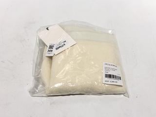 Lot 308  
            Chesterfield SR44 - Parcel Delivery Only 

                
JACQUEMUS SSENSE EXCLUSIVE MOHAIR LE SHORT ARANCIA IN BEIGE SIZE 38 - ORIGINAL RR...