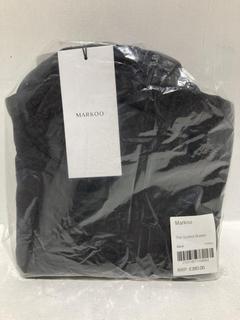 Lot 324  
            Chesterfield SR44 - Parcel Delivery Only 

                
MARKOO THE QUILTED BUSTIER IN BLACK SIZE S - ORIGINAL RRP £380 (LOCATION: L8)