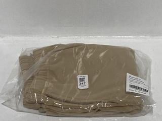 Lot 347  
            Chesterfield SR44 - Parcel Delivery Only 

                
MUSEUM OF PEACE AND QUIET SSENSE EXCLUSIVE MID CENTURY SHORTS IN TAN SIZE XS - OR...