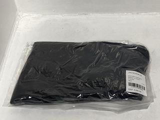 Lot 356  
            Chesterfield SR44 - Parcel Delivery Only 

                
JACQUEMUS SSENSE EXCLUSIVE MOHAIR LE SHORT ARANCIA IN BLACK SIZE 38 - ORIGINAL RR...