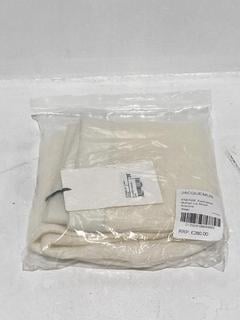 Lot 363  
            Chesterfield SR44 - Parcel Delivery Only 

                
JACQUEMUS SSENSE EXCLUSIVE MOHAIR LE SHORT ARANCIA IN BEIGE SIZE 36 - ORIGINAL RR...