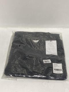 Lot 385  
            Chesterfield SR44 - Parcel Delivery Only 

                
RANDOM IDENTITIES MILITARY SHIRT JACKET SIZE XS - ORIGINAL RRP £350 (LOCATION: L9)