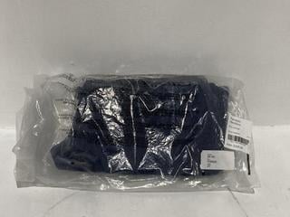 Lot 405  
            Chesterfield SR44 - Parcel Delivery Only 

                
RANDOM IDENTITIES 60'S DENIM JEANS IN BLUE SIZE 27 - ORIGINAL RRP £325 (LOCATION:...