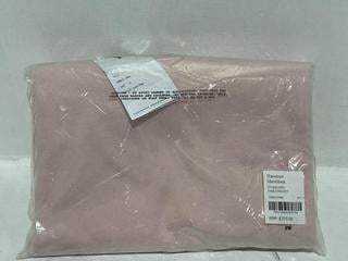 Lot 410  
            Chesterfield SR44 - Parcel Delivery Only 

                
RANDOM IDENTITIES MENS STANDARD SWEATSHIRT IN CHALK PINK - SIZE EXTRA LARGE - RR ...