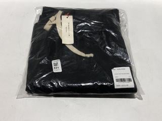 Lot 431  
            Chesterfield SR44 - Parcel Delivery Only 

                
MR. SATURDAY GOOD LUCK LOUNGE PANTS IN BLACK SIZE 28 ORIGINAL RRP- £610 (LOCATION...