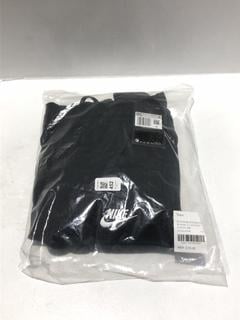 Lot 452  
            Chesterfield SR44 - Parcel Delivery Only 

                
NIKE NSW CLUB PANT CARGOS IN BLACK SIZE XS (LOCATION: L10)