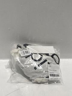 Lot 474  
            Chesterfield SR44 - Parcel Delivery Only 

                
LIDO VENTISEI UNDICI BIKINI IN IVORY SIZE M ORIGINAL RRP- £265 (LOCATION: L10)