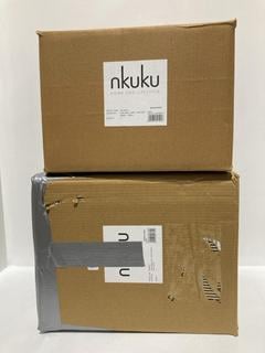 Lot 562  
            Chesterfield SR44 - Parcel Delivery Only 

                
2 X ASSORTED NKUKU ITEMS TO INCLUDE NKUKU NAR WALL LAMP - ANTIQUE BRASS - SMALL -...