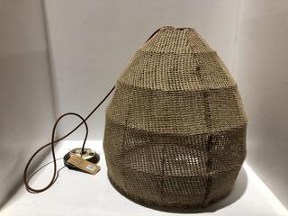 Lot 605  
            Chesterfield SR44 - Parcel Delivery Only 

                
NKUKU JAHARI WOVEN JUTE PENDANT IN NATURAL (LOCATION: L14)