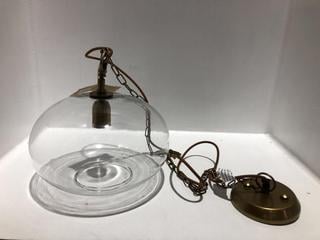 Lot 609  
            Chesterfield SR44 - Parcel Delivery Only 

                
NKUKU OTORO RECYCLED GLASS PENDANT - CLEAR - SMALL ROUND - ITEM NO. OP1501 - ORIG...