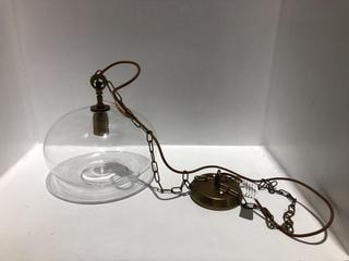 Lot 611  
            Chesterfield SR44 - Parcel Delivery Only 

                
NKUKU OTORO RECYCLED GLASS PENDANT - CLEAR - SMALL ROUND - ITEM NO. OP1501 - ORIG...