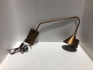 Lot 626  
            Chesterfield SR44 - Parcel Delivery Only 

                
NKUKU THOTTAM SWING ARM WALL LAMP - ANTIQUE BRASS - ITEM NO. TH0101 - ORIGINAL RR...